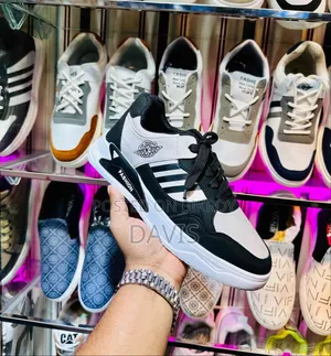 W-02 Premium Casual Sneakers