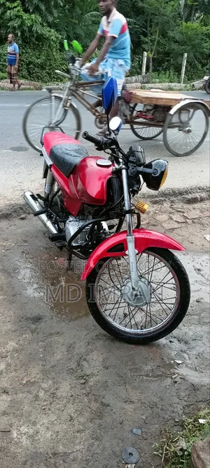 Bajaj Boxer 100 2001 Red