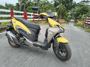 New Hero Xoom 125 2026 Yellow