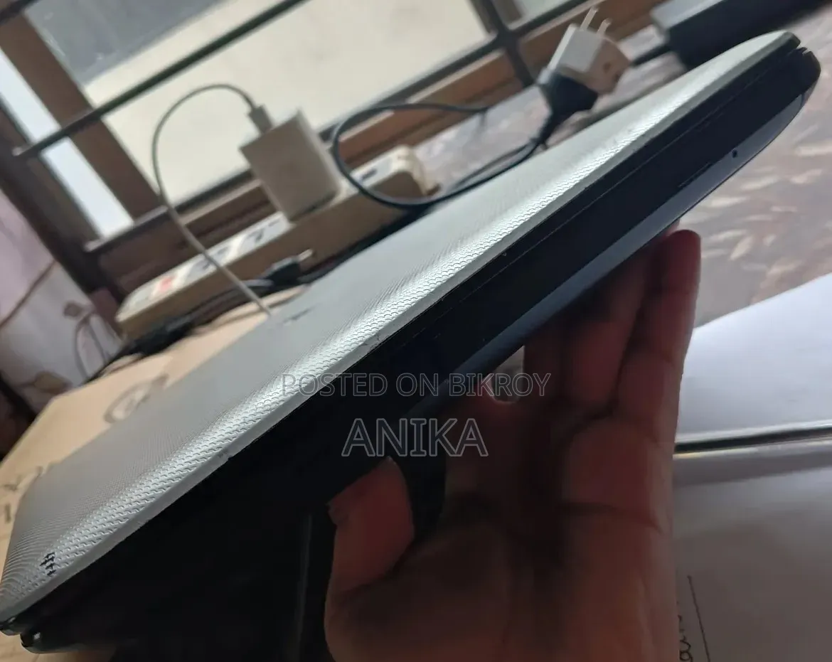 Asus 8GB Intel Core i3 HDD+SSD 512GB Laptop
