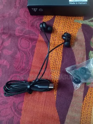 Samsung AKG Headphones