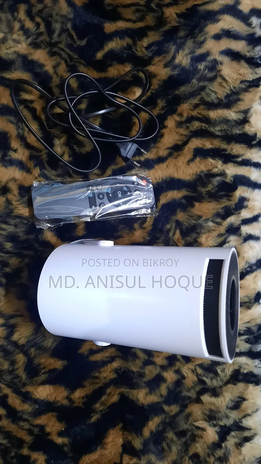 HY300 Projector