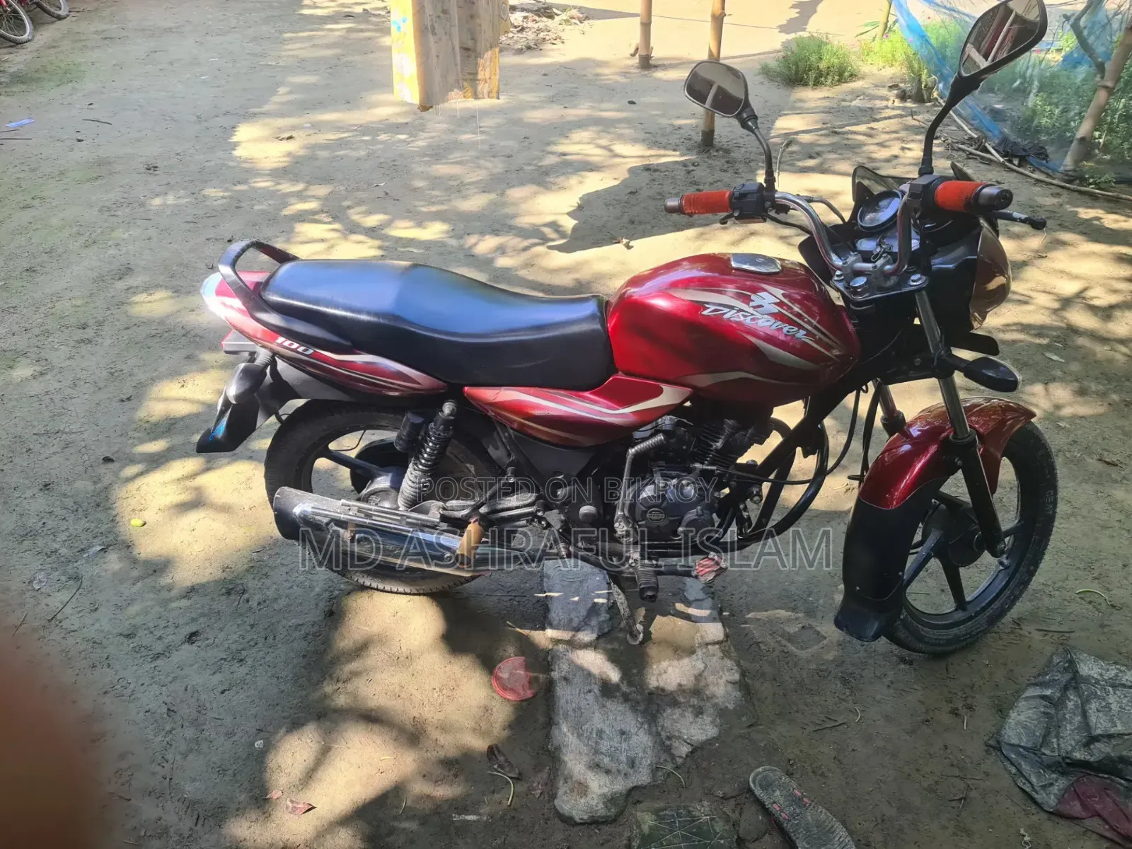 বাজাজ ডিসকভার ১০০ ২০১৪ লাল
