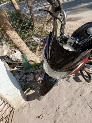 TVS Metro Plus 2019 Red