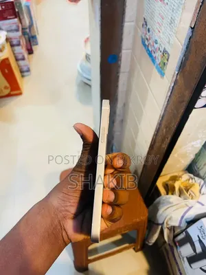 অ্যাপল আইফোন ১২ ১২৮ জিবি হোয়াইট