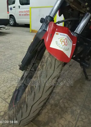 Hero Thriller 160R 2022 Red