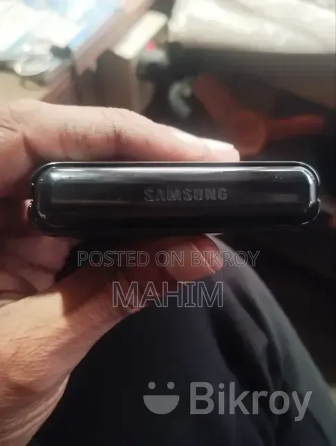 স্যামসাং গ্যালাক্সি জেড ফ্লিপ ২৫৬ জিবি ব্ল্যাক