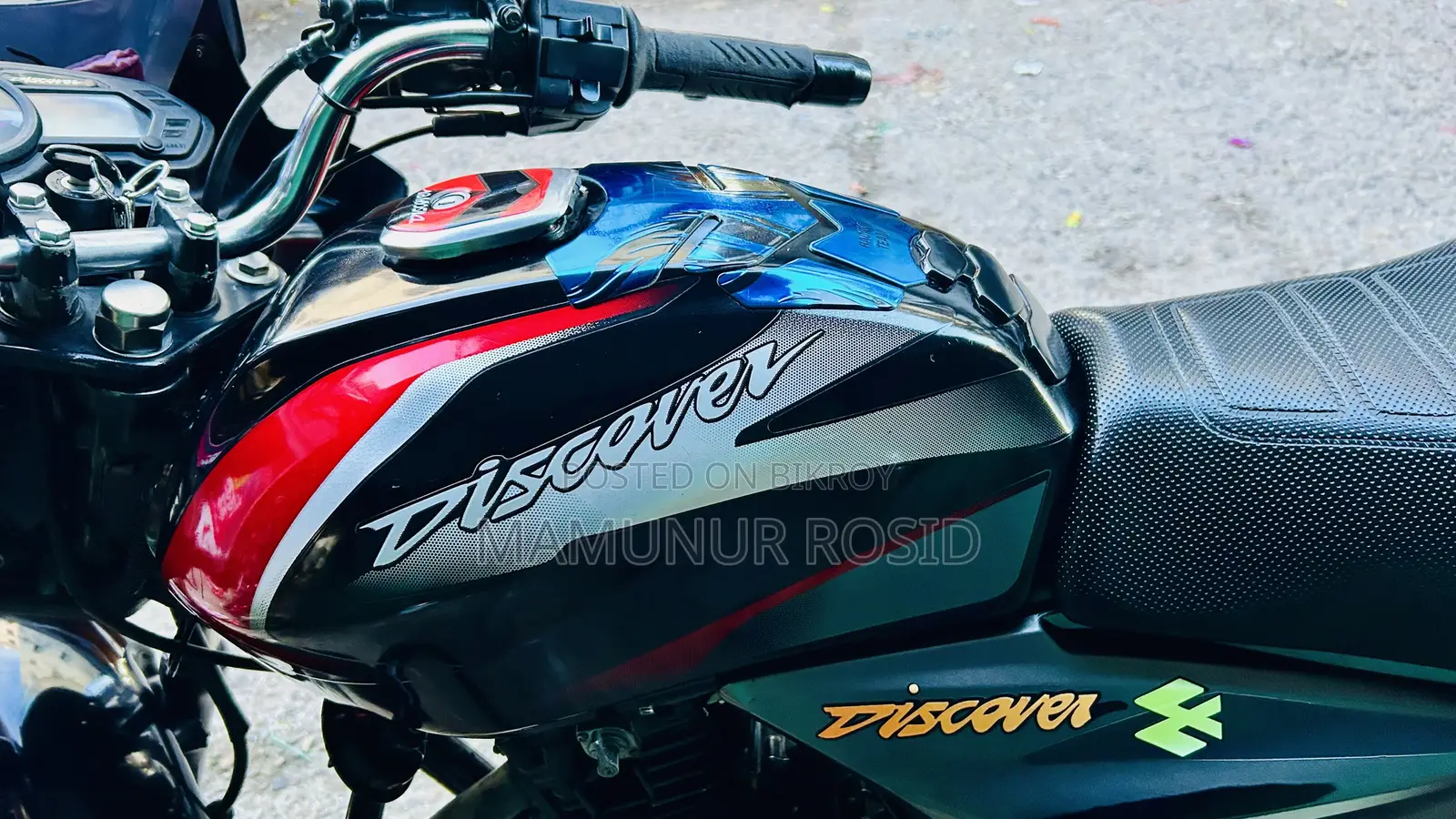 Bajaj Discover 125 2021 Black