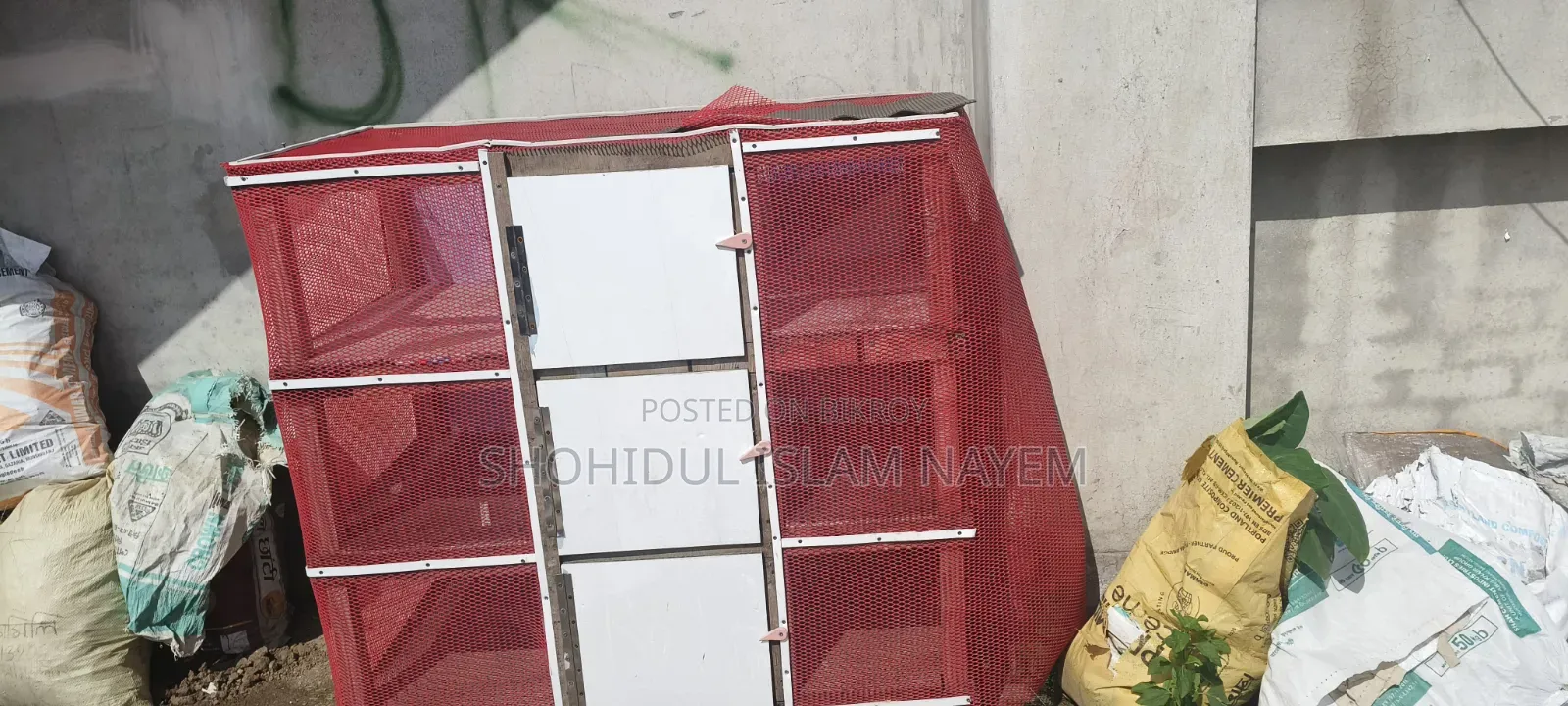 পাখি এবং পায়রার জন্য বড় খাঁচা সানকৌনার