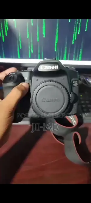DSLR Camera