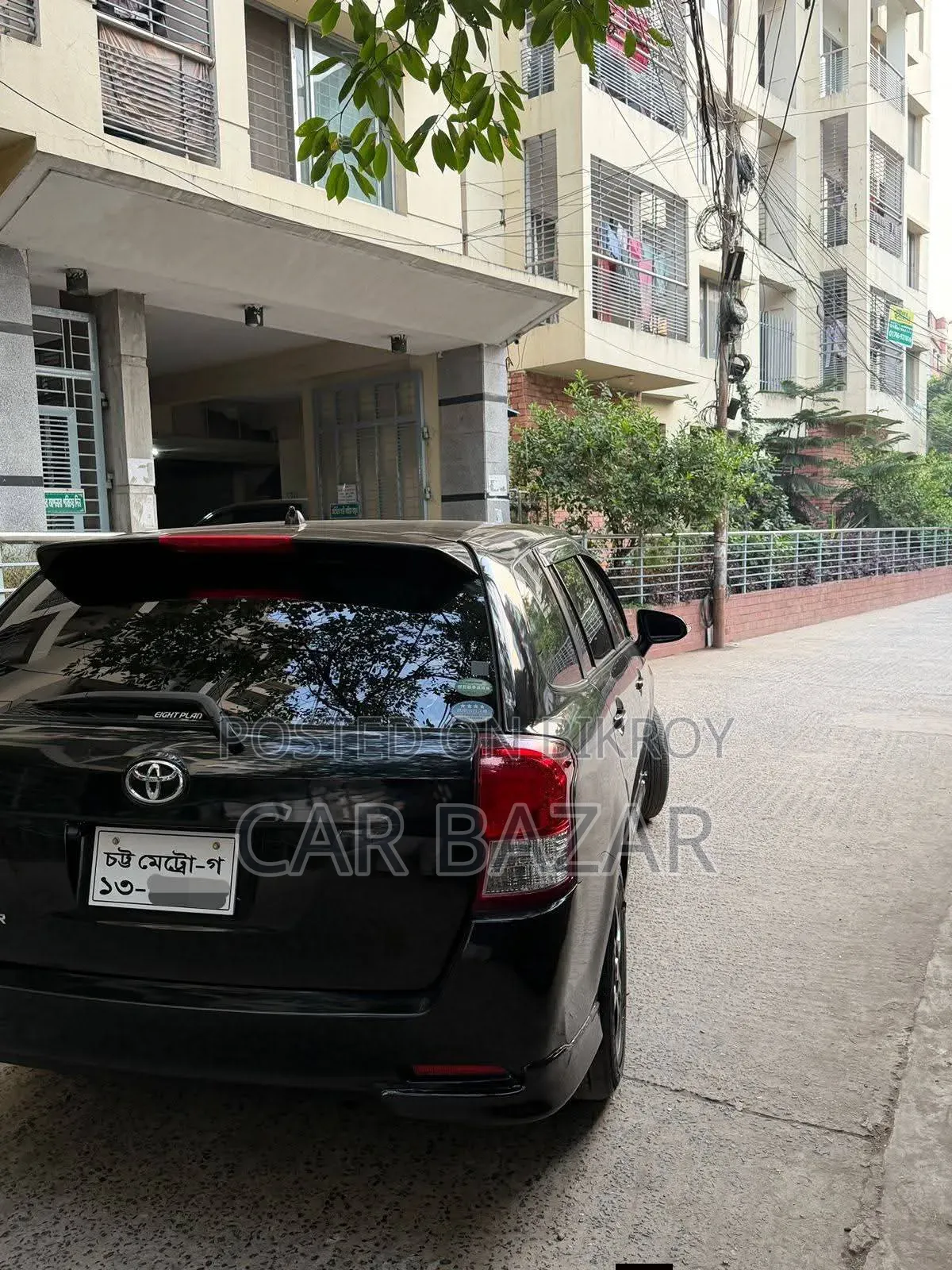 টয়োটা করোলা ফিল্ডার ১.৫ পেট্রোল এফডব্লিউডি ২০১৩ কালো