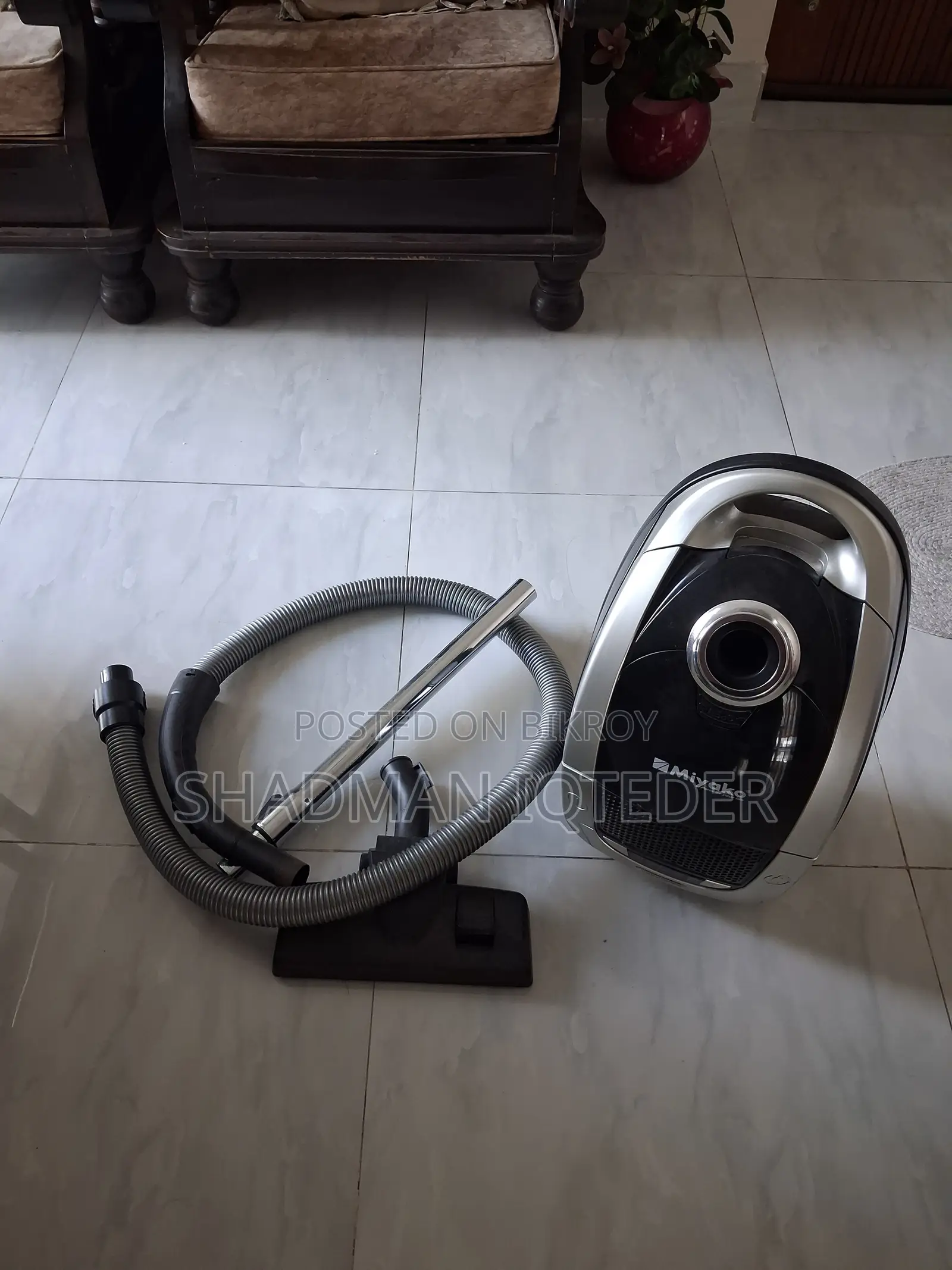 Vacuum Cleaner
