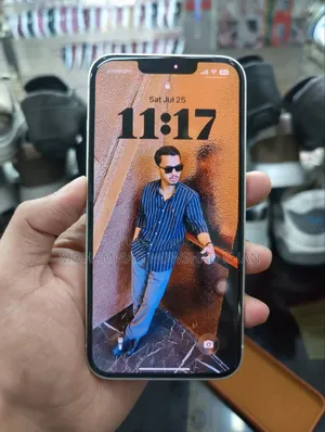 Apple iPhone 13 128 GB White
