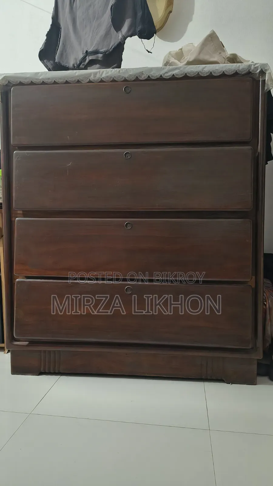 Wardrobe Sell Post