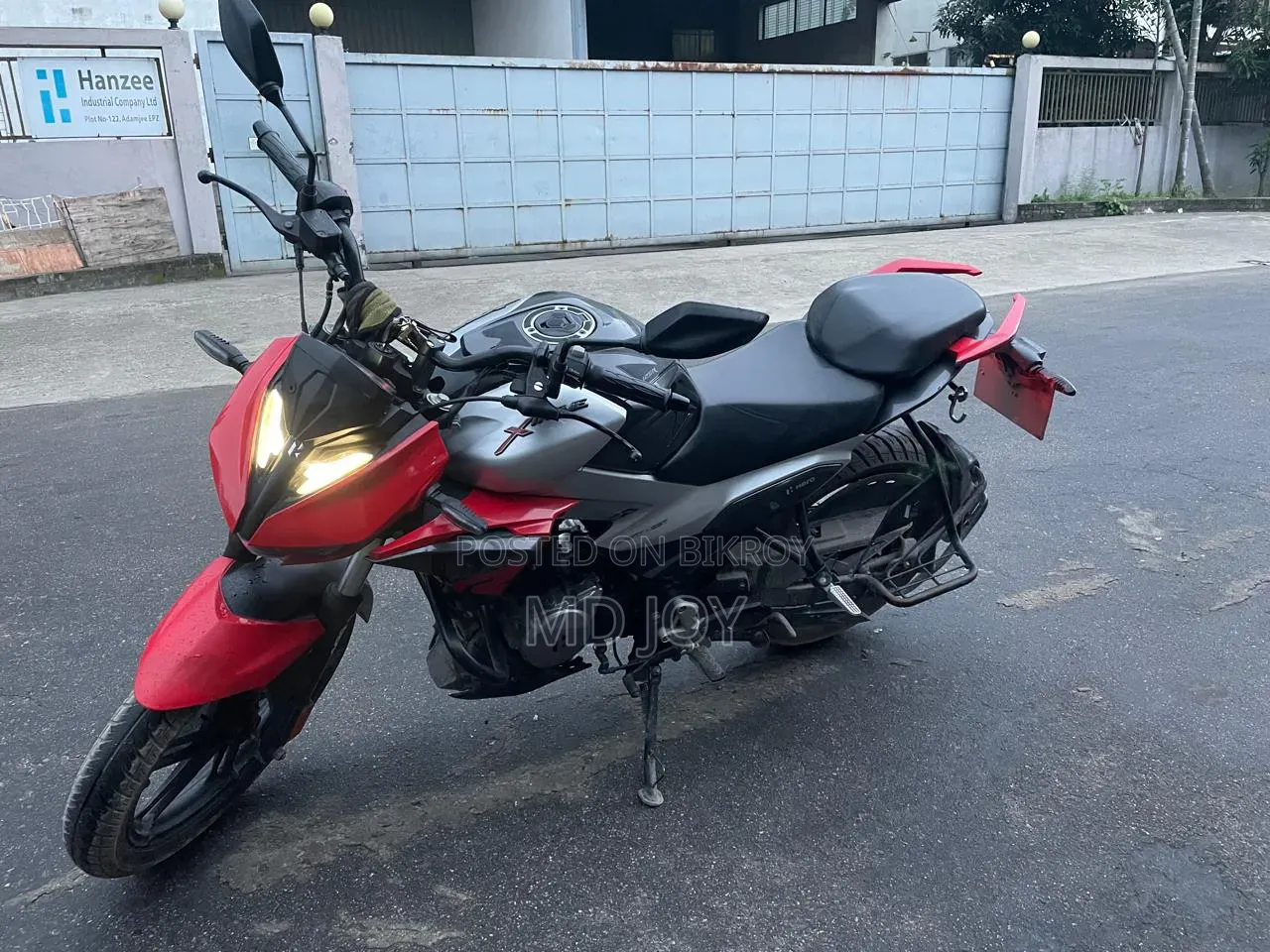 Hero Xtreme 125R 2024 Red