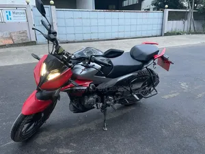 Hero Xtreme 125R 2024 Red