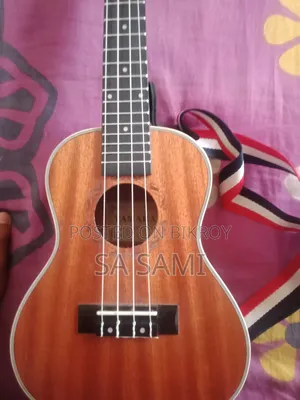 একটি নতুন উকুলেলে বিক্রি হবে।