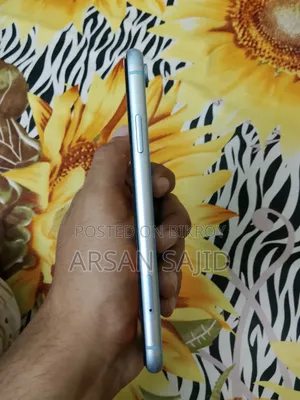 অ্যাপল আইফোন এক্সআর ১২৮ জিবি নীল