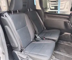 Toyota Noah 2021 Silver
