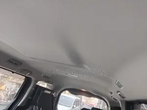 Toyota Noah 2021 Silver