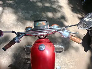 Honda 2000 Red