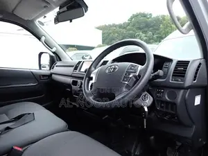 Toyota HiAce 2021 Silver