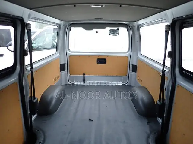 Toyota HiAce 2021 Silver