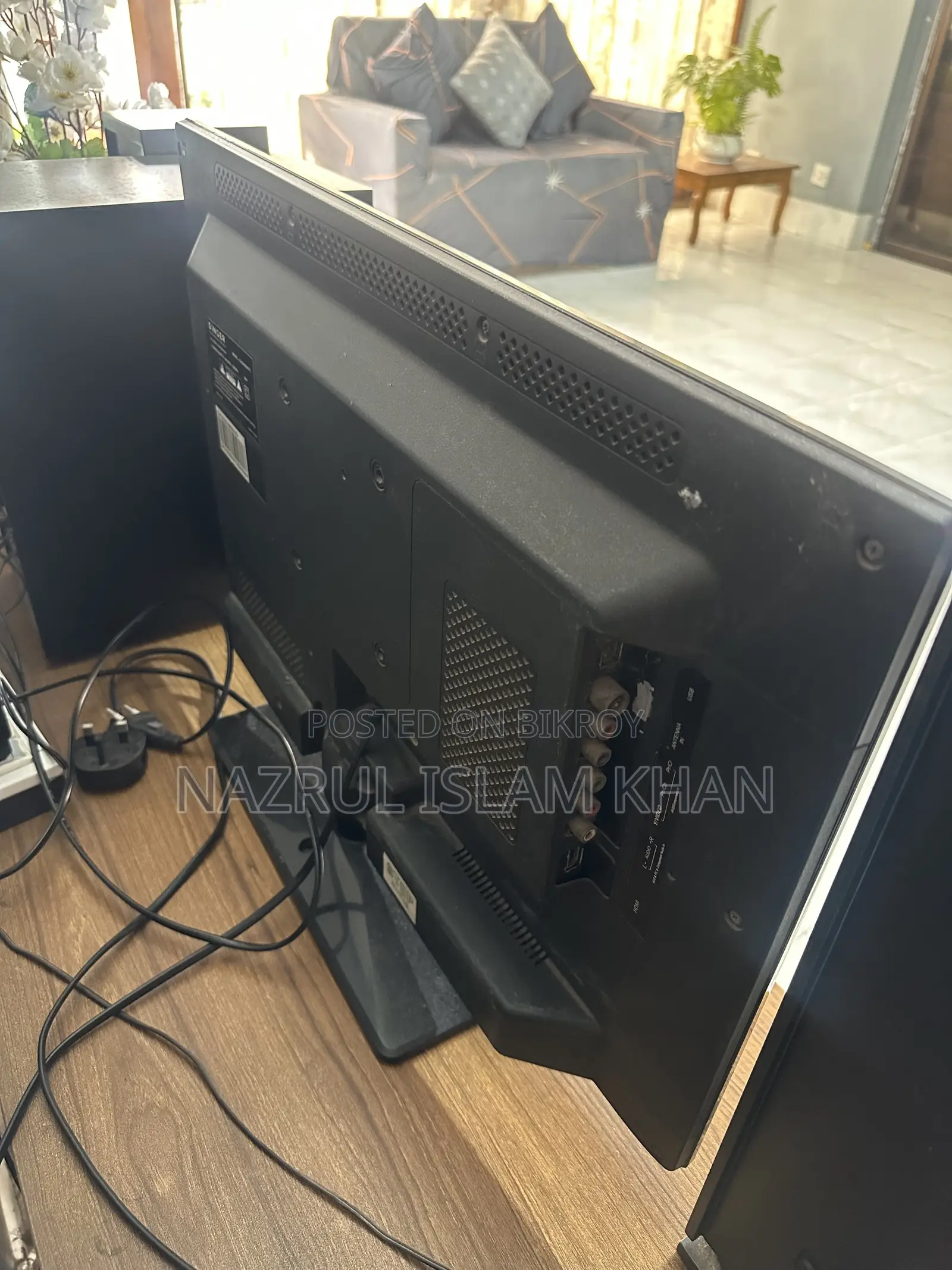 Singer TV 32 Inch