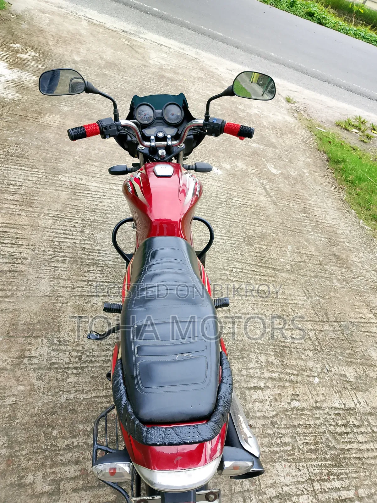 Bajaj Discover 100 2012 Red
