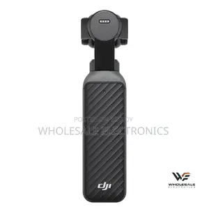 DJI Osmo Pocket 4 Creator Combo