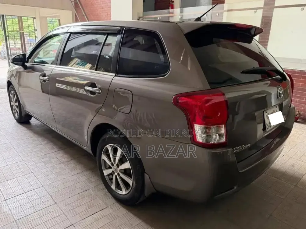 Toyota Corolla Fielder 1.5 Petrol Front-Wheel Drive 2013 Brown
