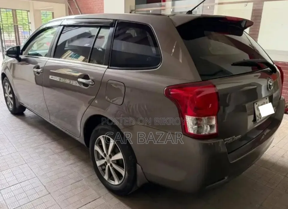 Toyota Corolla Fielder 1.5 Petrol Front-Wheel Drive 2013 Brown