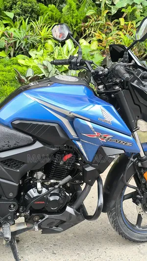Honda X-Blade 160 2021 Blue
