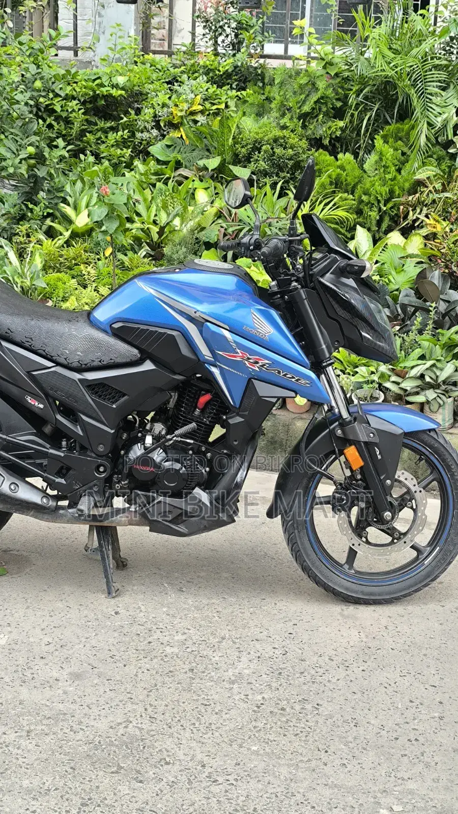 হোন্ডা এক্স-ব্লেড ১৬০ ২০২১ নীল