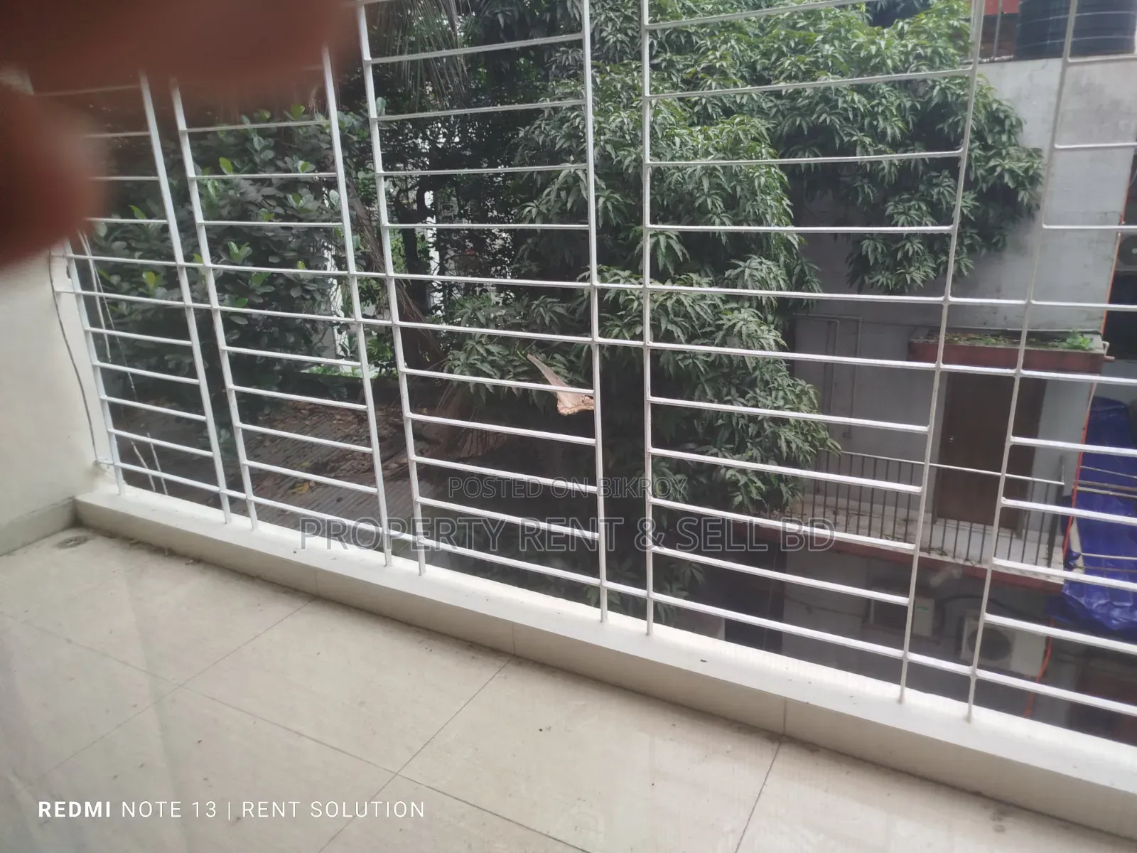 ফার্নিশড ৩ বেডরুম অ্যাপার্টমেন্ট ইন প্রপার্টি রেন্ট সেল, বারিধারা ফর রেন্ট