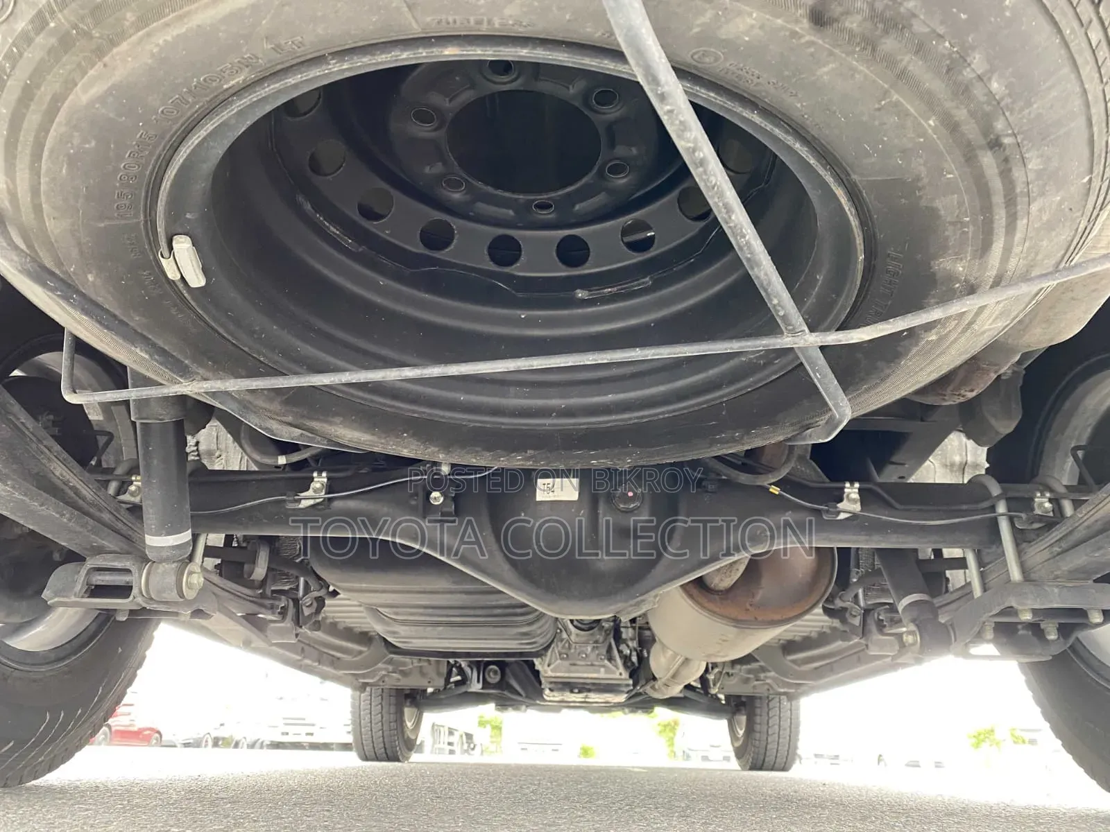 Toyota HiAce 2023 Black
