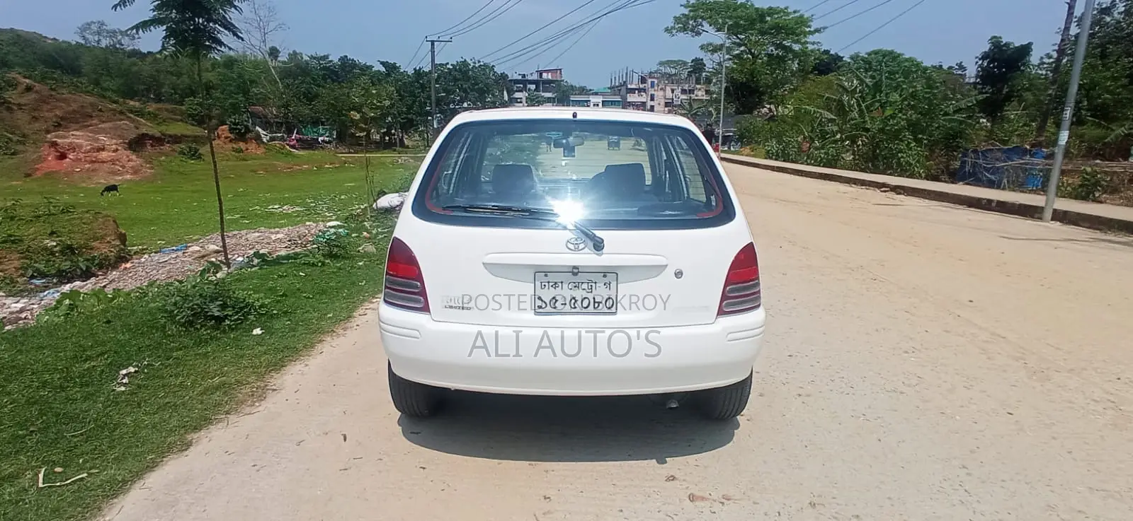 Toyota Starlet 1998 White