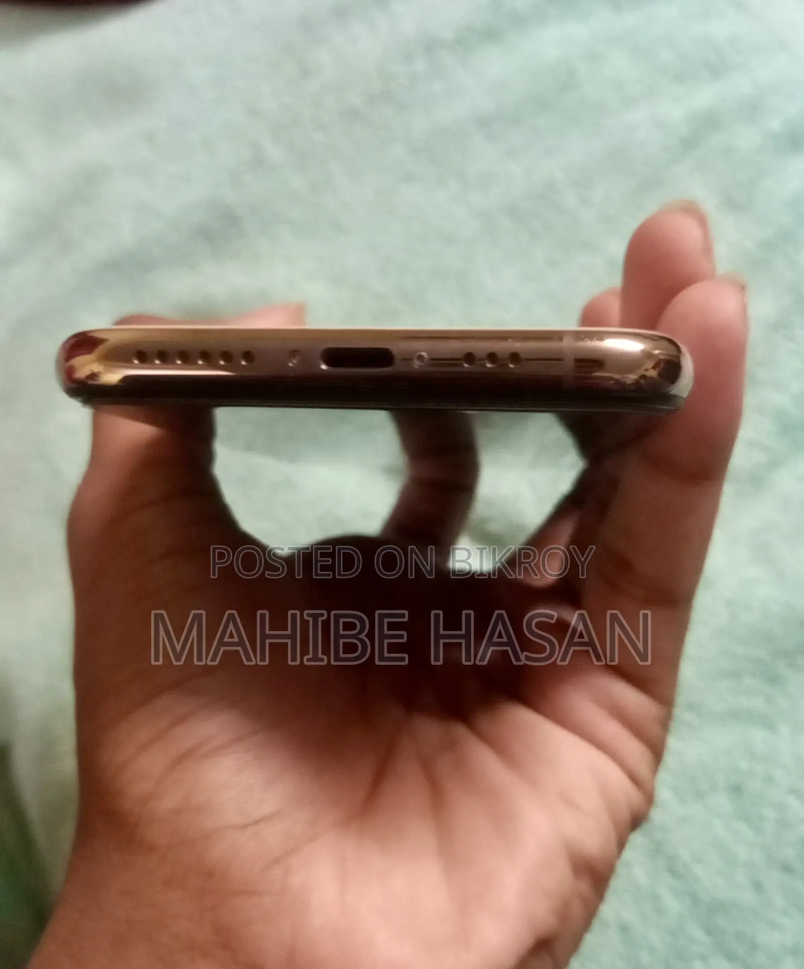 অ্যাপল আইফোন XS ৬৪ জিবি রোজ গোল্ড
