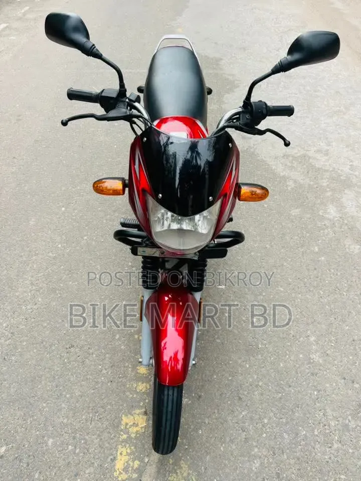 Bajaj CT 100 2022 Red