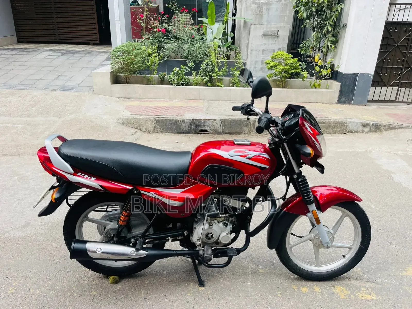 Bajaj CT 100 2022 Red
