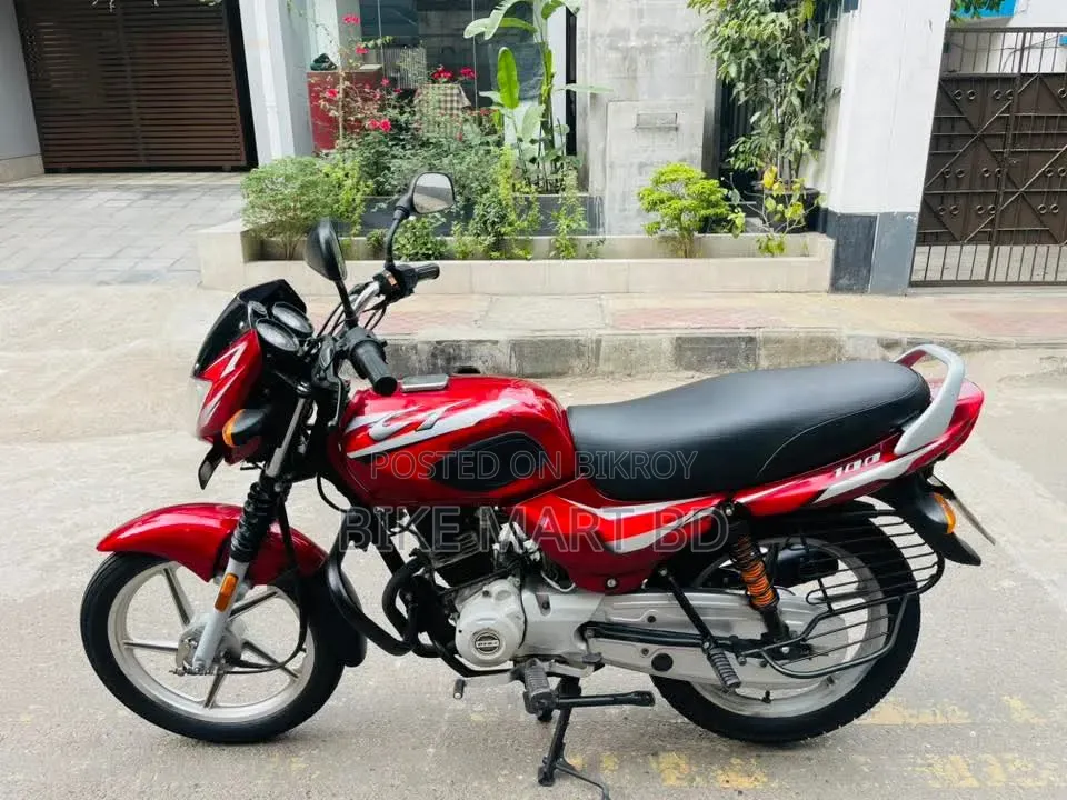Bajaj CT 100 2022 Red