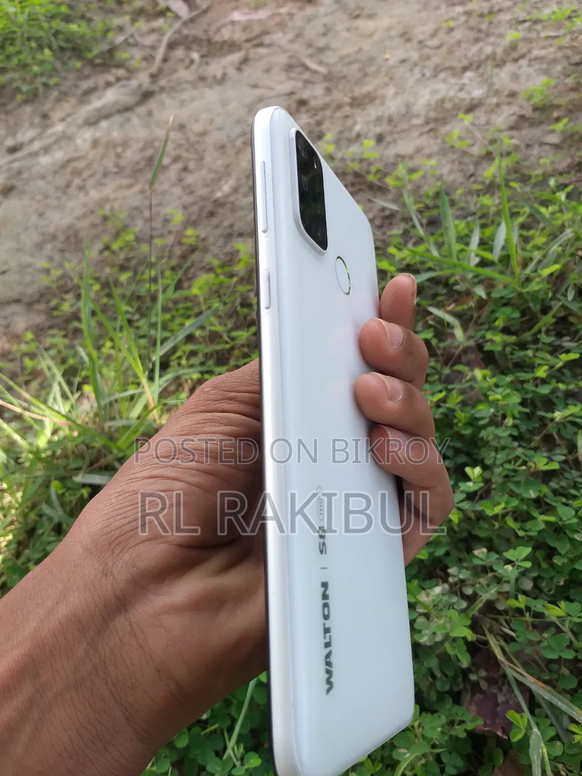 Walton Primo R8 64 GB White