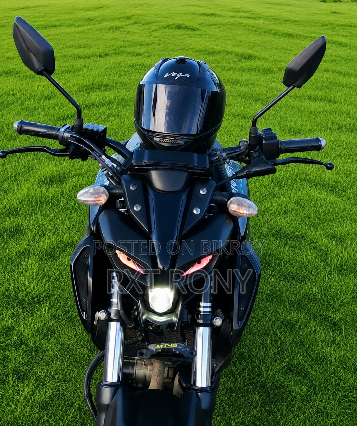 ইয়ামাহা এমটি-১৫ ২০২২ কালো