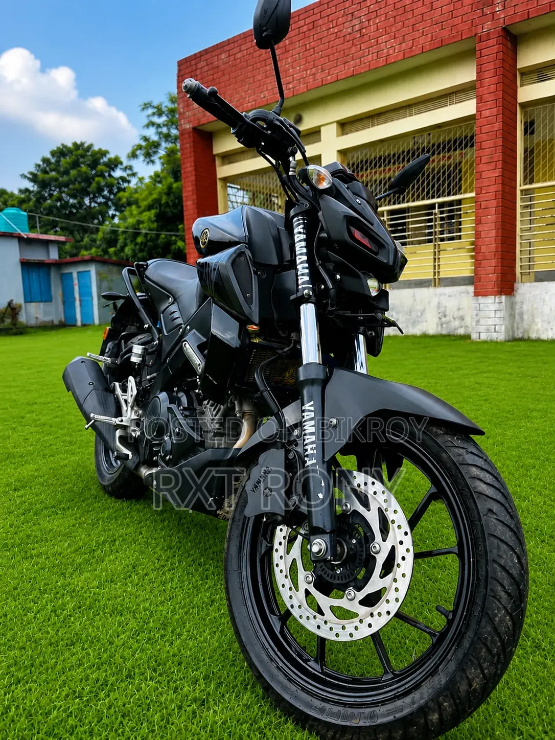 ইয়ামাহা এমটি-১৫ ২০২২ কালো