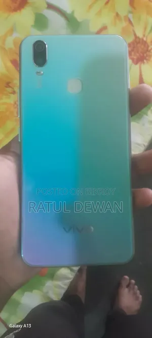 Vivo Y11 32 GB Blue