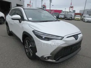 Toyota Corolla Cross 2021 Pearl