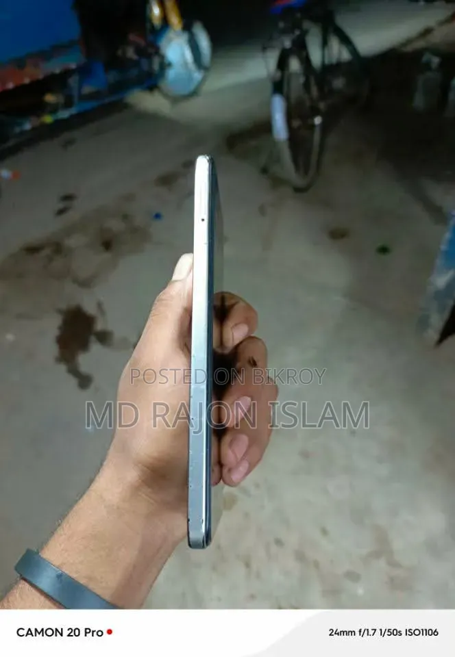 Infinix Hot 60i 128 GB White