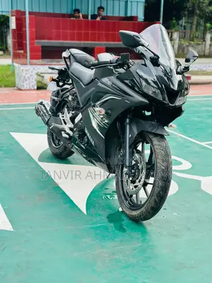 Yamaha R15 V3 2024 Black