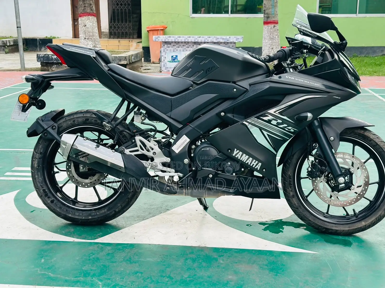 Yamaha R15 V3 2024 Black
