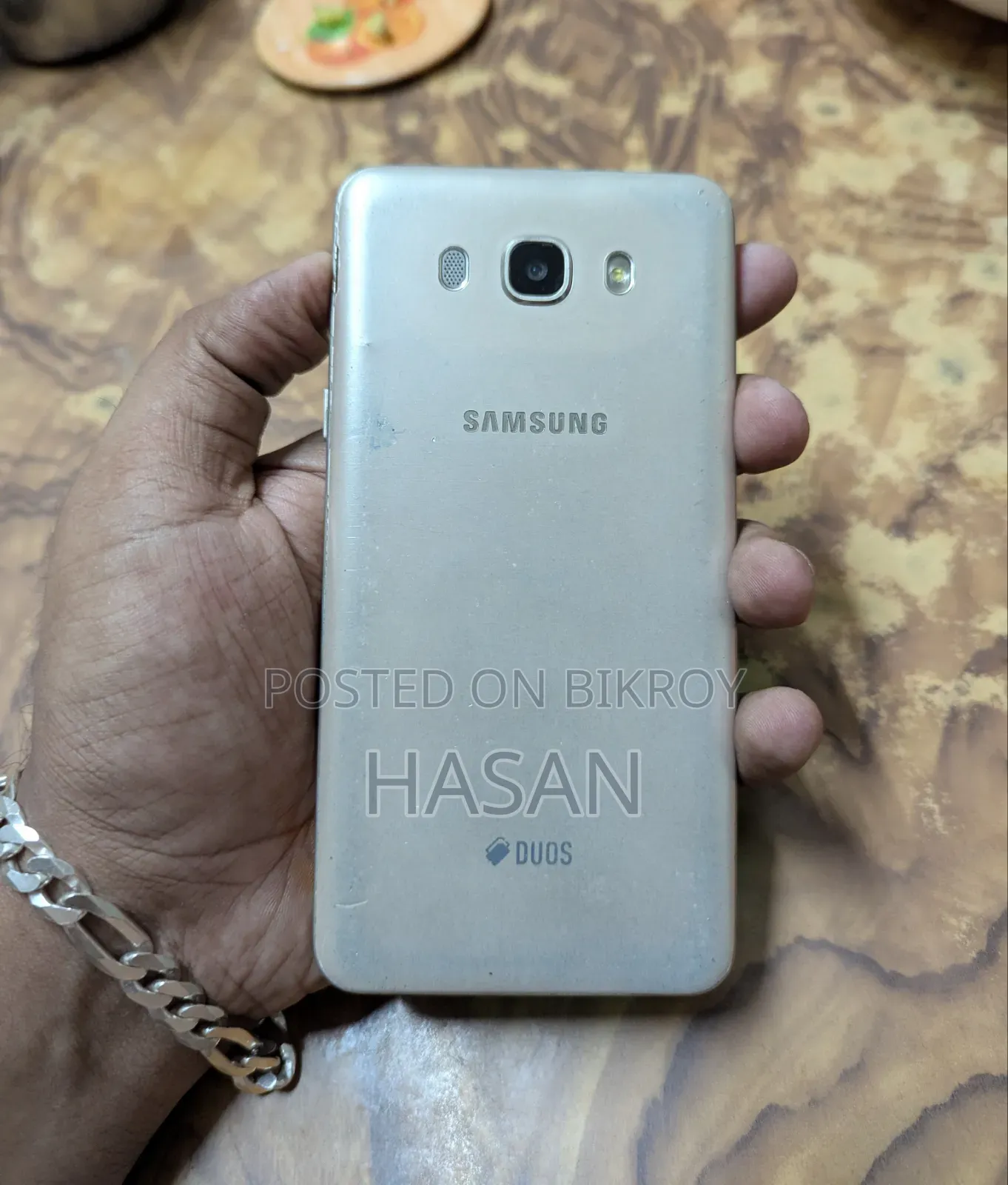 Samsung Galaxy J7 16 GB Gold
